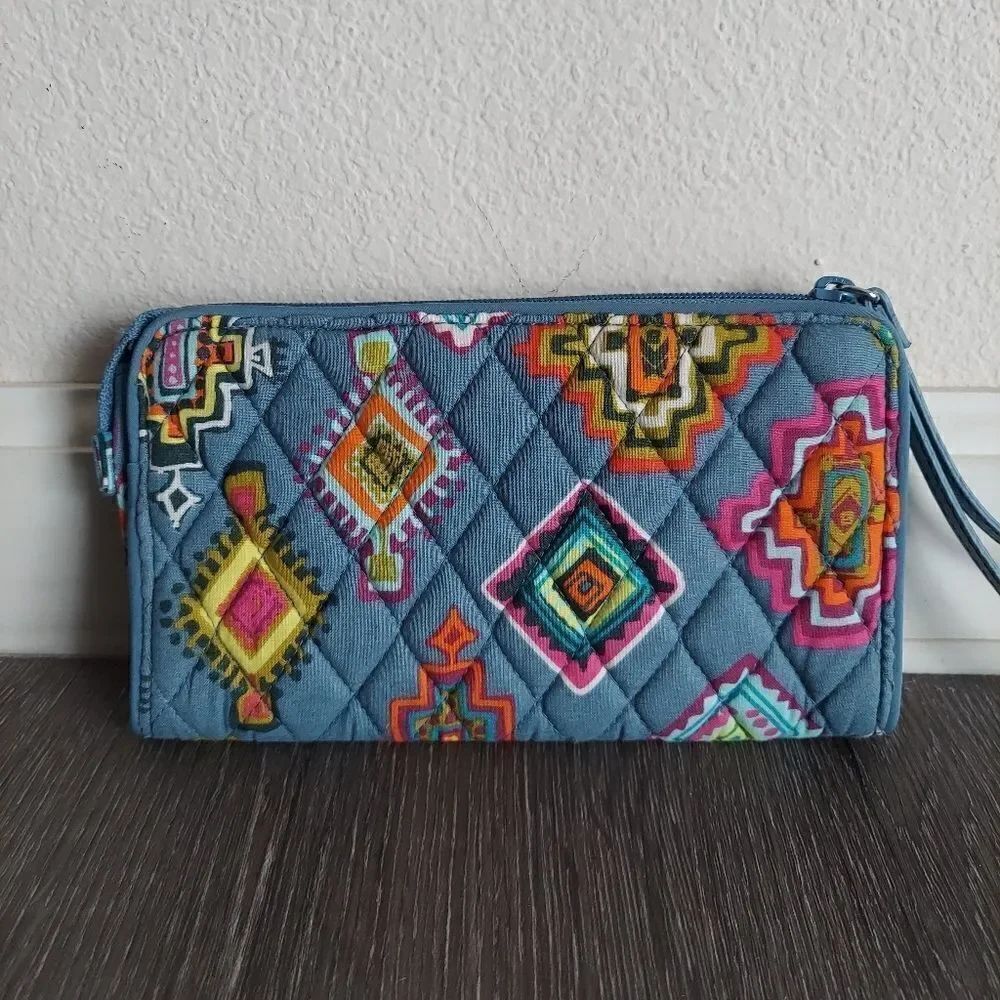 Vera Bradley RFID Front Zip Wristlet in Painted Medallions